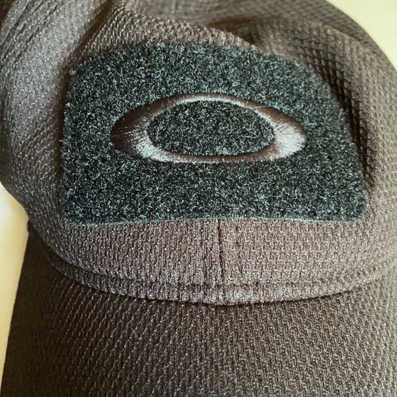 Oakley Classic Cap Flex Fit Mesh Size S/M - Picture 5 of 10